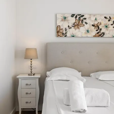 And Modern By Costarentals - Ref 34