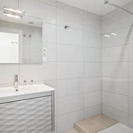 And Modern By Costarentals - Ref 34 Apartmán